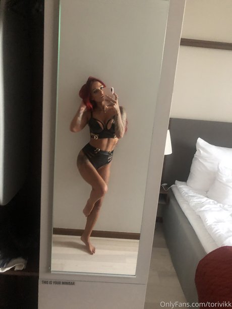 Tori Vikk xxx pornstar img