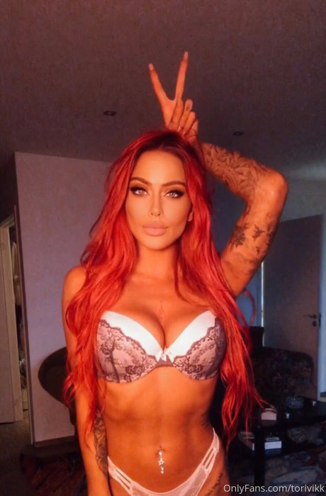 Tori Vikk pretty actress img