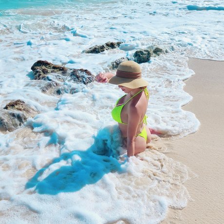 Victoria GLan pretty model images