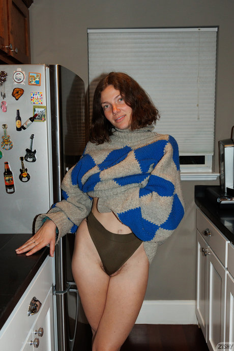 Zeta Scarn naked actress archive