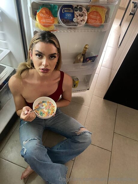 Mariiahneedless perfect star archive