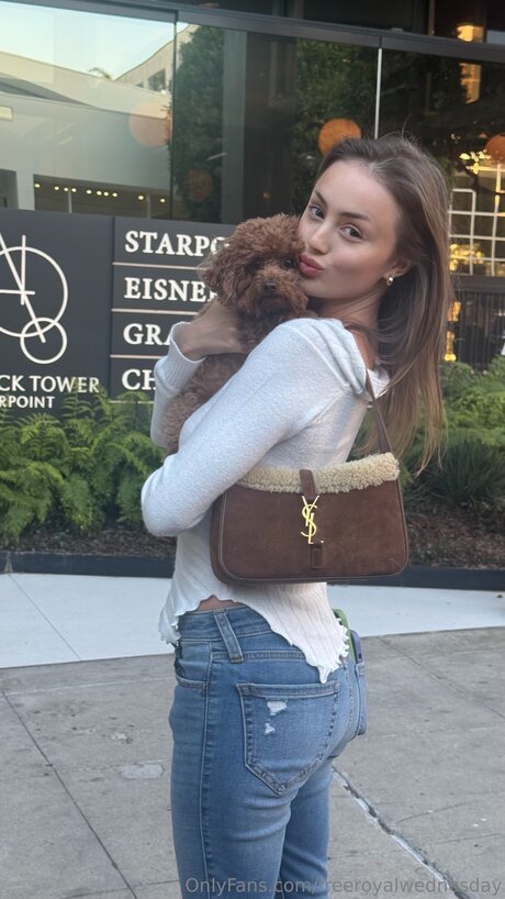 Freeroyalwednesday high quality star pic