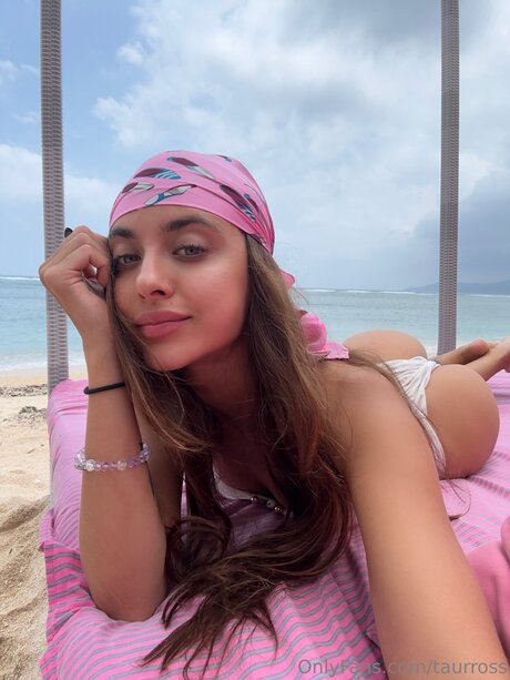 Taurross hot model images