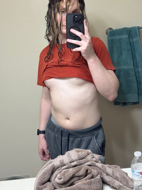 Kinarofficial adult model img