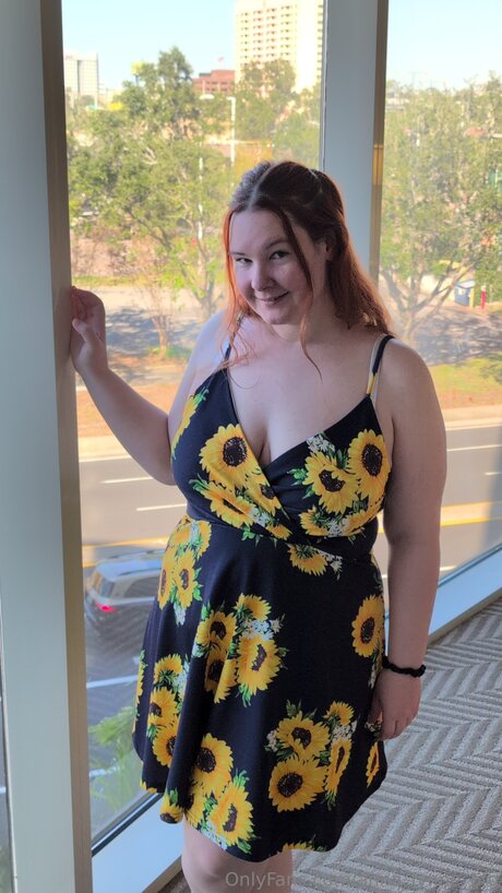 Anna Lynne Ofg best actress images