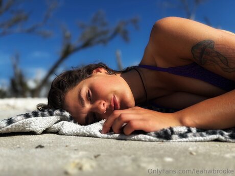 Leahwbrooke star top pics