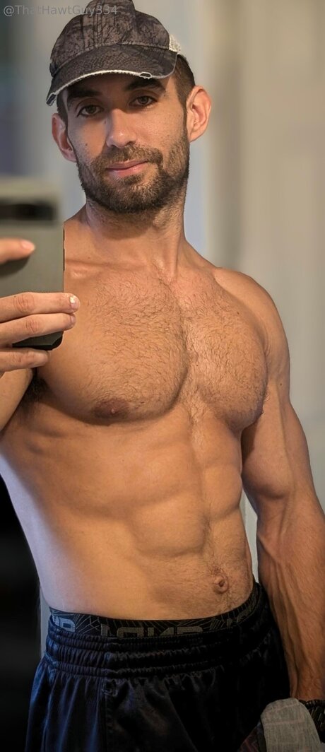 Thathawtguy334 hot model pic