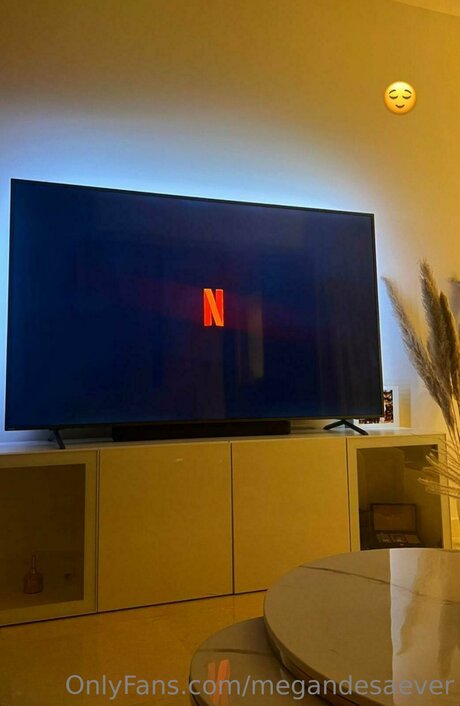 Megandesaever best model pic