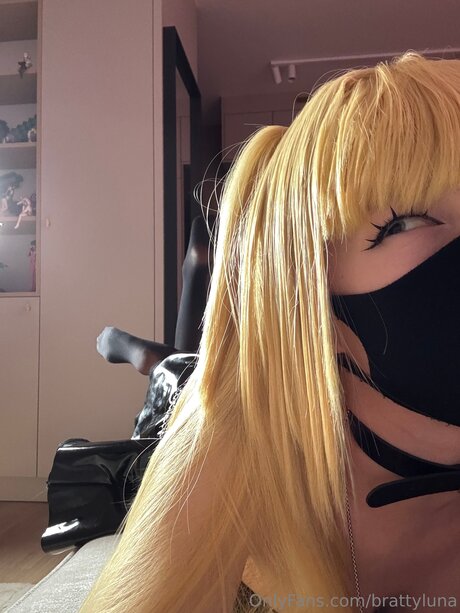 Brattyluna model pornographic galleries