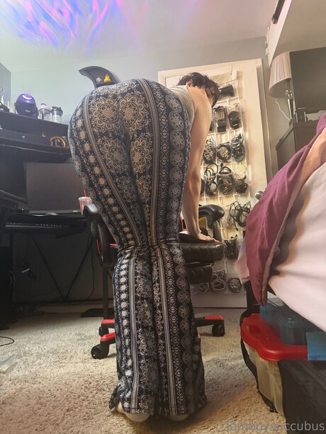 Tomboysuccubusfree star xxx galleries