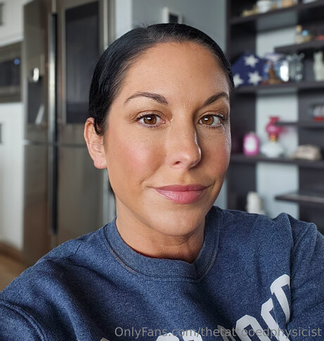 Thetattooedphysicist sex actress archive