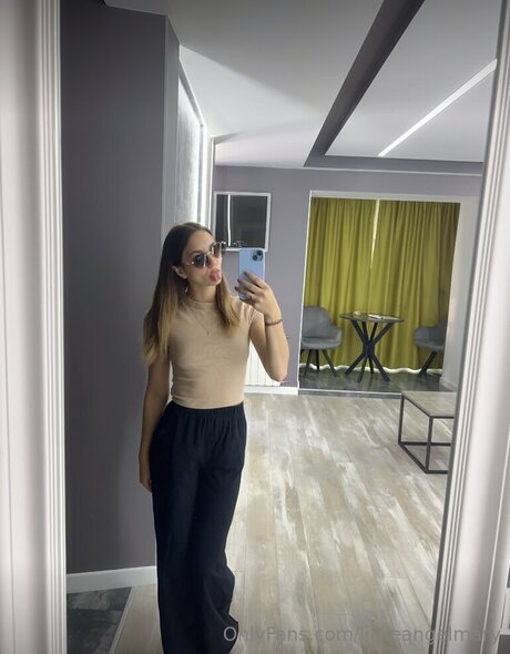 Littleangelmary sex model img