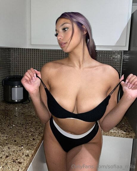 Sofiaa Mila star sexy photo