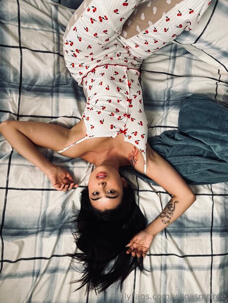 Vicoasmrfree naked model galleries