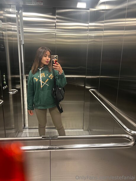 Estefaniai erotic pornstar img