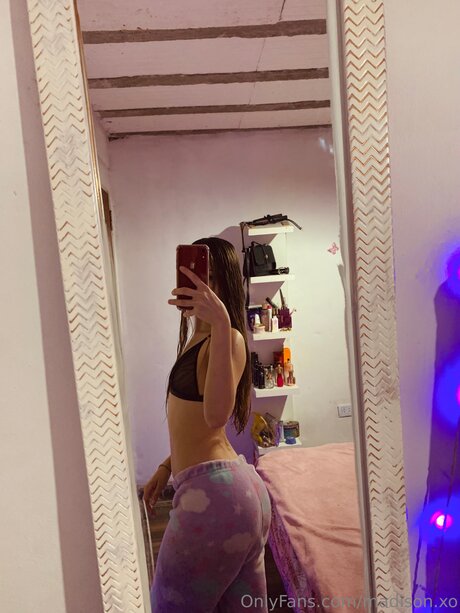 Madison Xo best model img