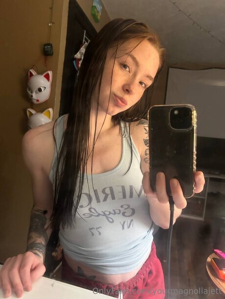 Yourmagnoliajett erotic star photo