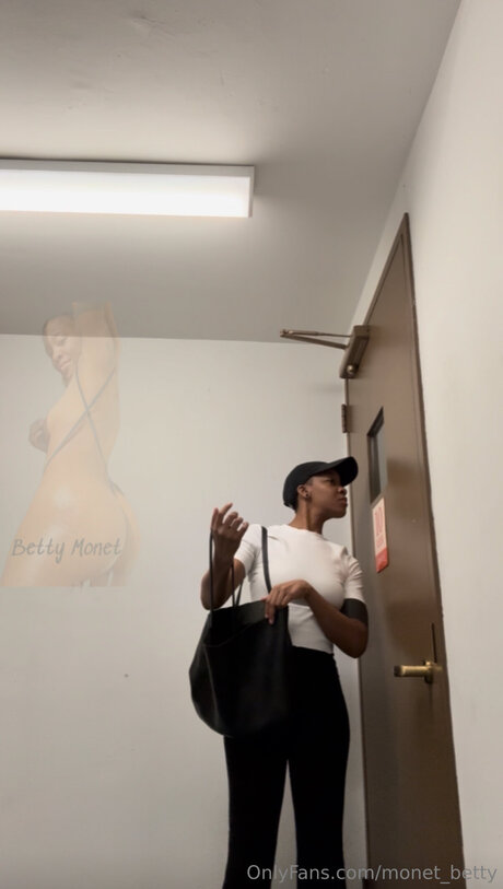 Monet Betty star adult photos