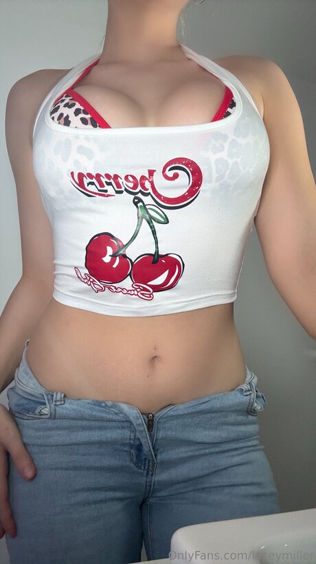 Laceymiller top model picture