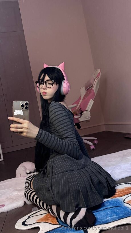 Yoursmalldoll1 model top pics