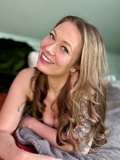 Autumnmoonxx star adult pics