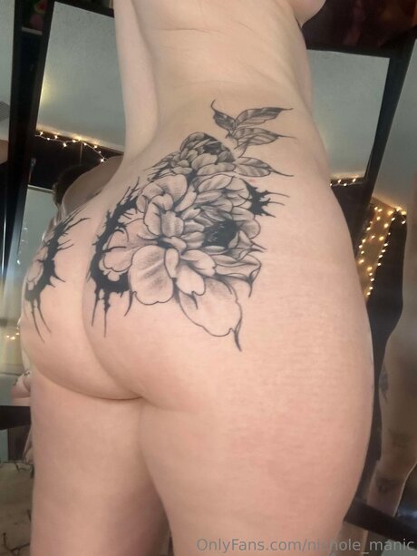 Nichole Manic nudes star images