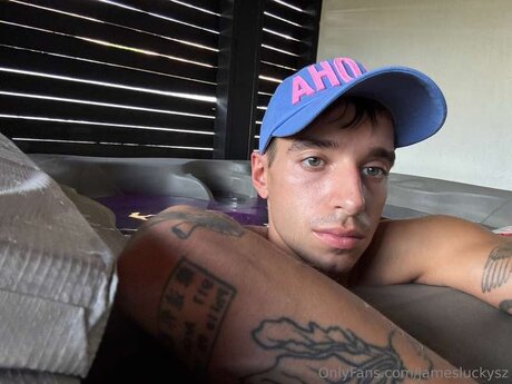 Jamesluckysz model porn picture