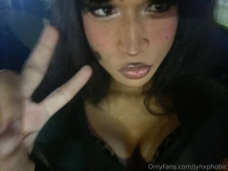 Jynxphobic nude star img
