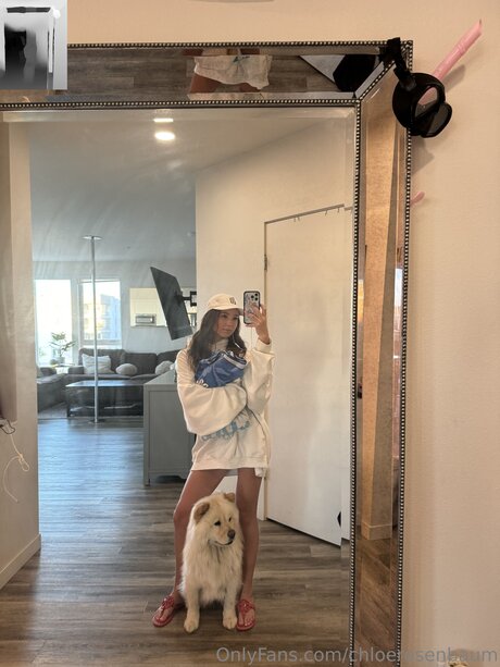 Chloerosenbaum sexy star photos