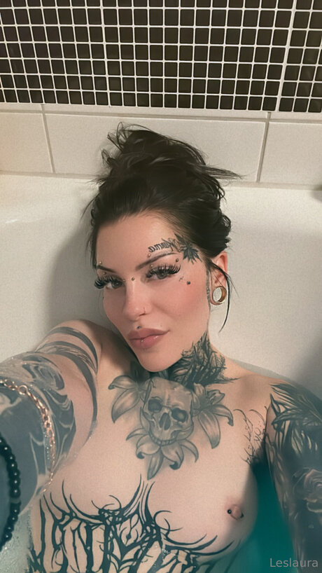 Laurasorooo model free archive