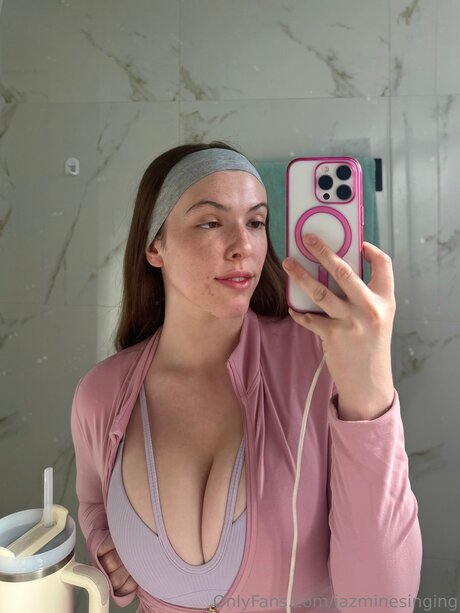 Jazminesinging nice star pics