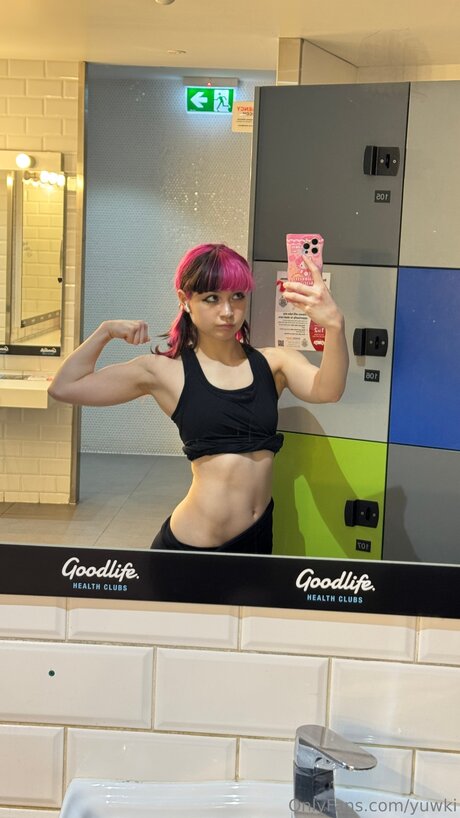 Yuwki pretty actress pics