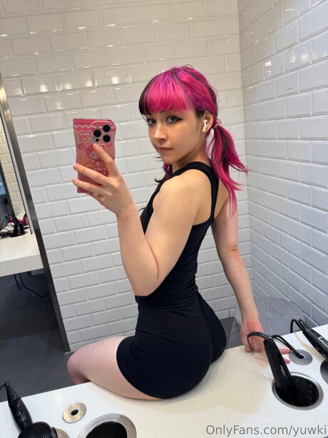 Yuwki pornstar image