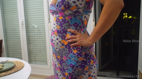 Alice2242 xxx pornstar pic