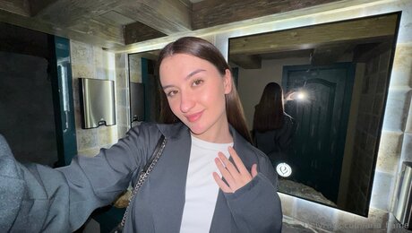 Aria Flame porn actress gallery