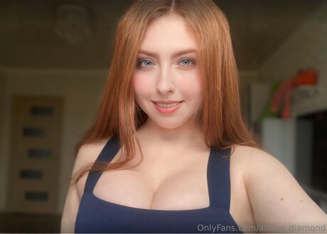 Albina Diamond star top archive