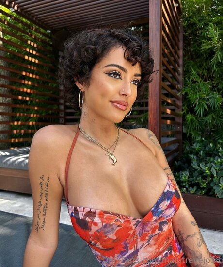 Malutrevejo18 beautiful model img