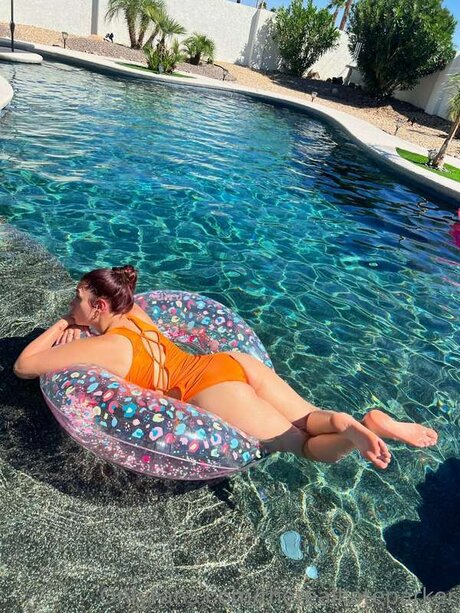 Therealkateparker pornstar high quality image