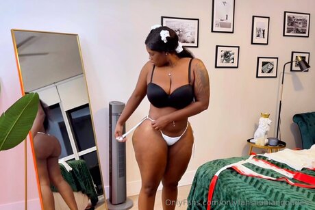 Onlyfansnubiangoddess model exclusive img