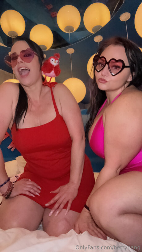 Bettybang naked pornstar images