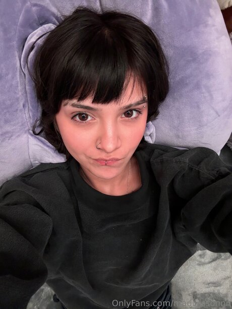 Madiiiissonnn model adult pictures