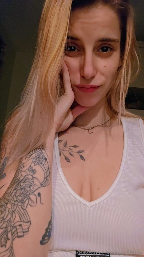 Jojo 6969x naked star galleries