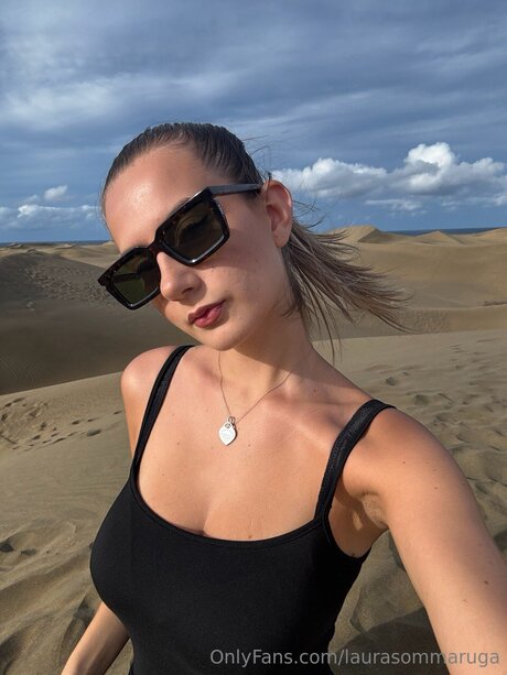 Laurasommaruga star free photo