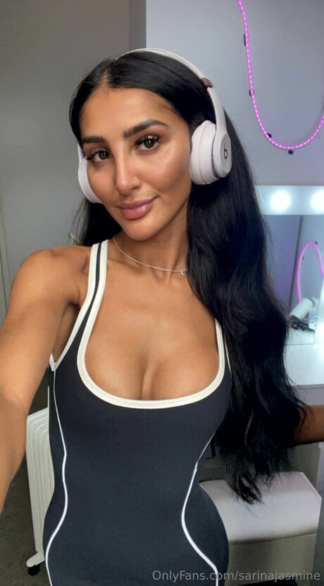 Sarinajasmine hd star images