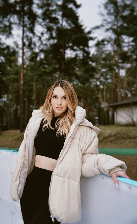 Mary Love Is pornographic model pics