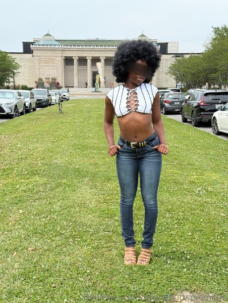 Ebonybuttspremium pornstar naked images