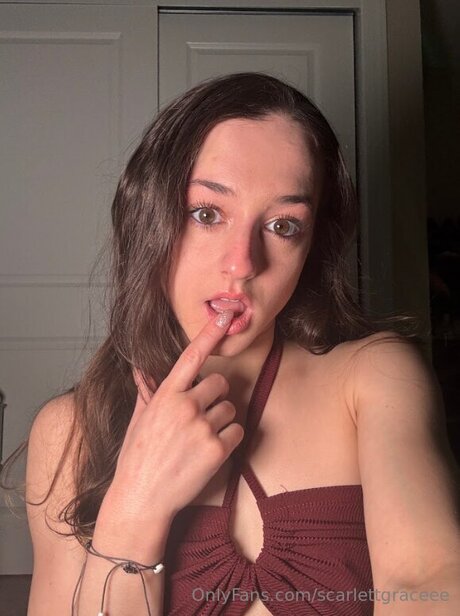 Scarlettgraceee nude pornstar galleries