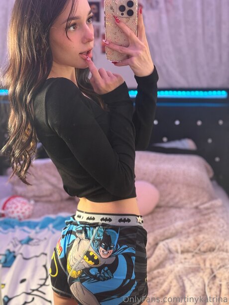 Tinykatrina sex pornstar img