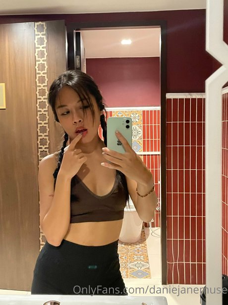 Danie Jane pornstar gallery