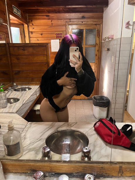 Agus Loureiro_ naked actress picture